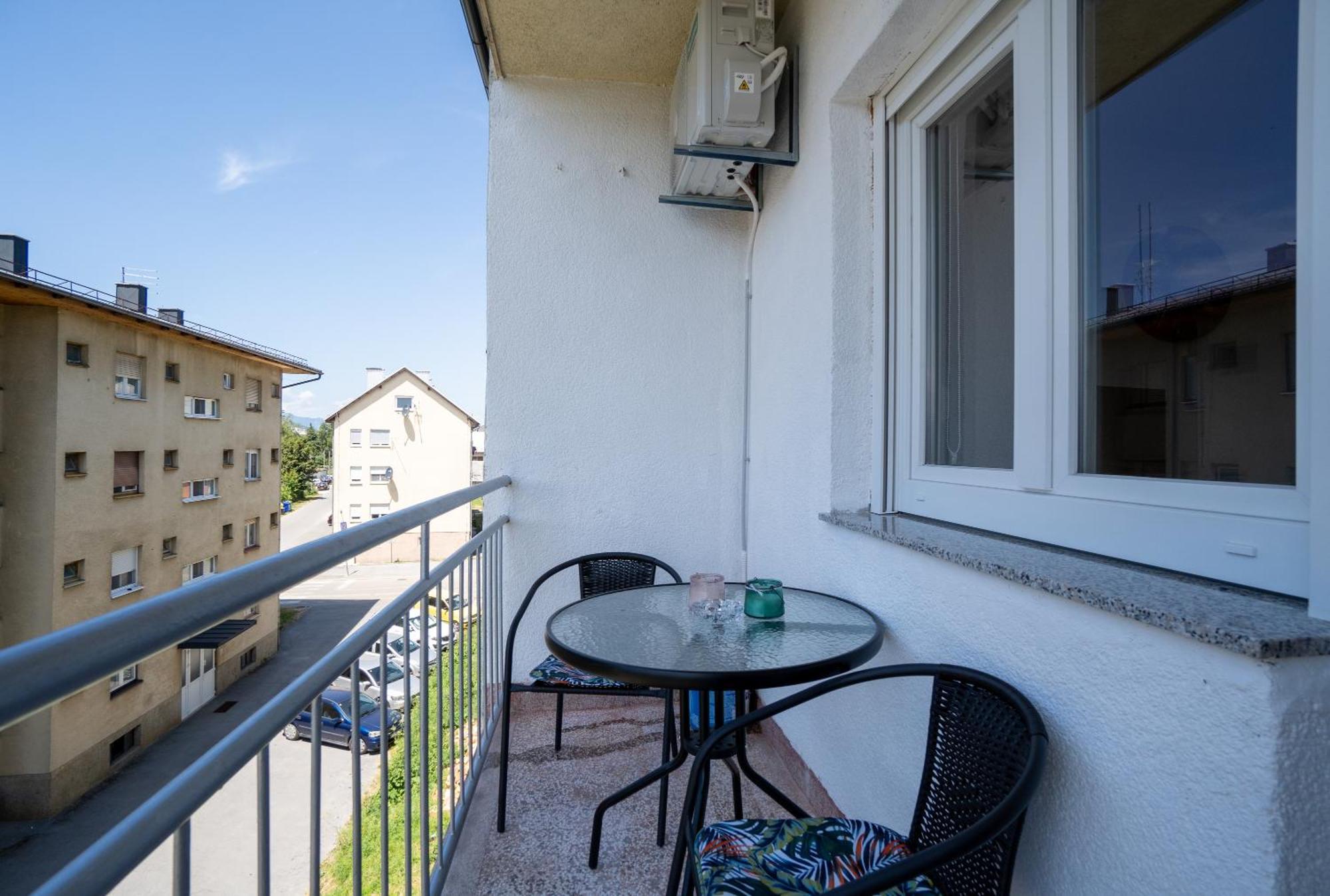 Apartman Josip Gospić Εξωτερικό φωτογραφία
