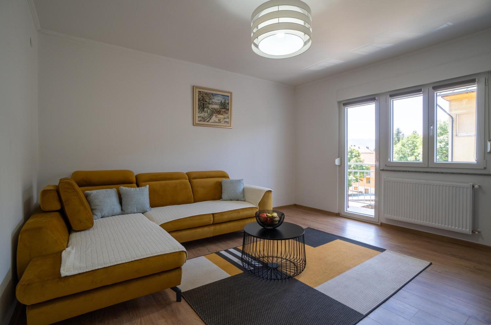Apartman Josip Gospić Εξωτερικό φωτογραφία